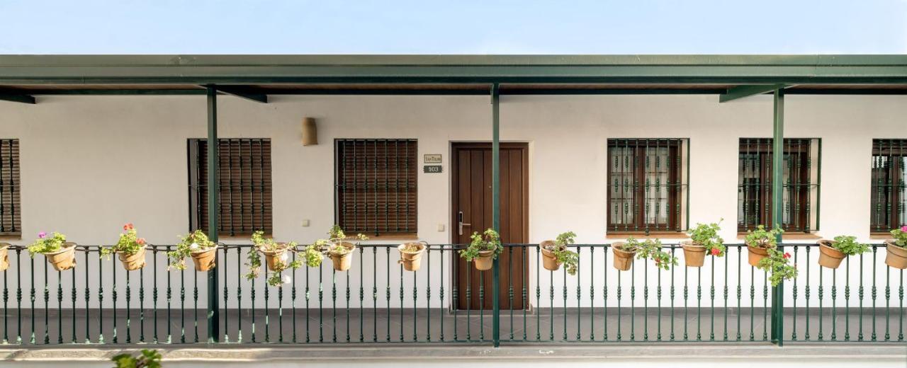 Triana Boutique Apartments By Hommyhome Seville Exterior photo