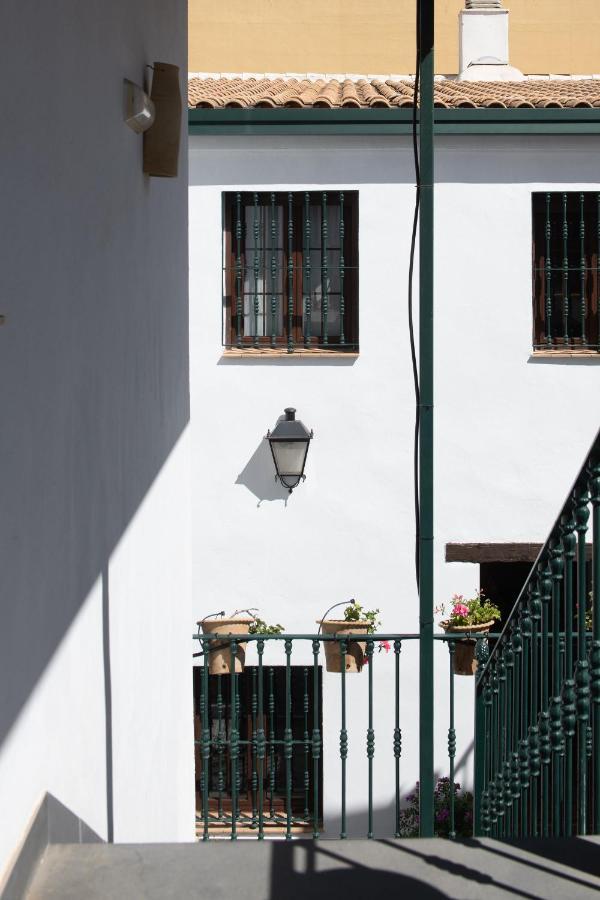 Triana Boutique Apartments By Hommyhome Seville Exterior photo