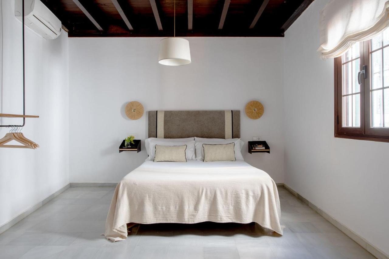 Triana Boutique Apartments By Hommyhome Seville Exterior photo