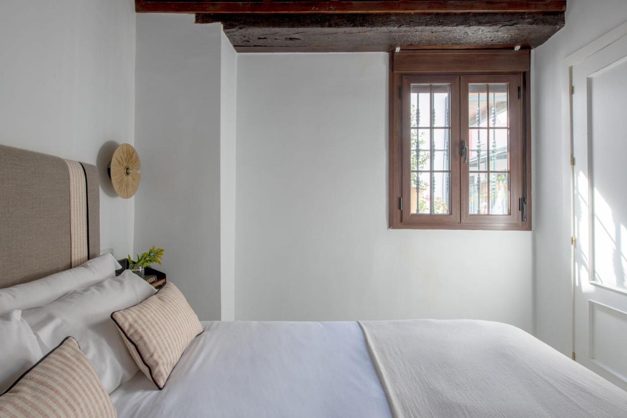 Triana Boutique Apartments By Hommyhome Seville Exterior photo