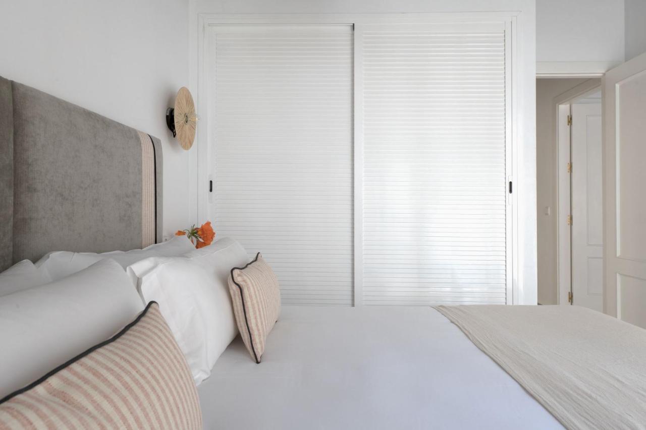 Triana Boutique Apartments By Hommyhome Seville Exterior photo