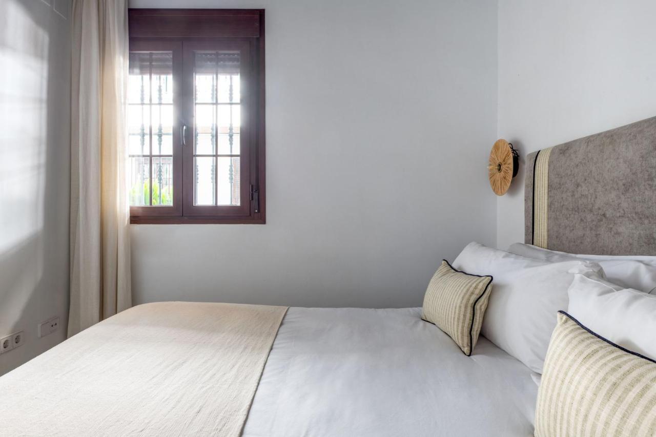 Triana Boutique Apartments By Hommyhome Seville Exterior photo