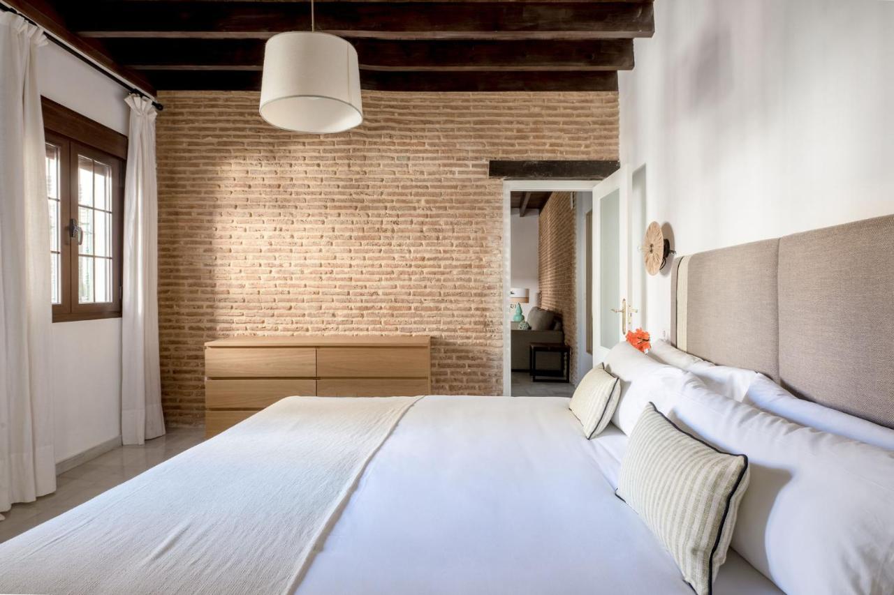 Triana Boutique Apartments By Hommyhome Seville Exterior photo