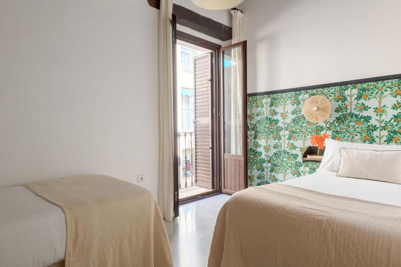 Triana Boutique Apartments By Hommyhome Seville Exterior photo