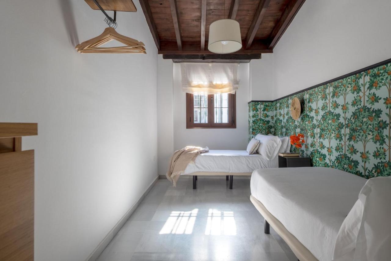 Triana Boutique Apartments By Hommyhome Seville Exterior photo
