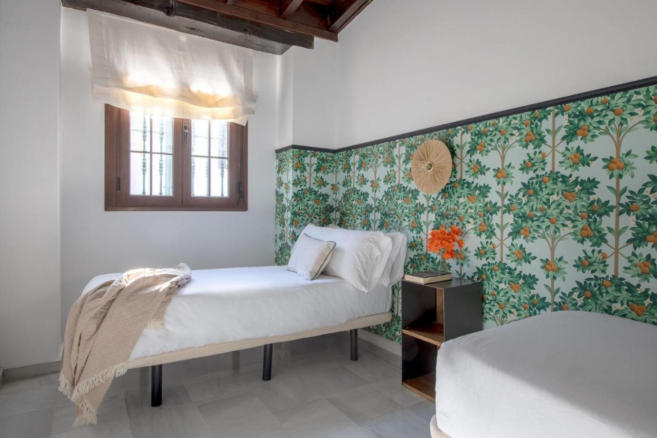 Triana Boutique Apartments By Hommyhome Seville Exterior photo