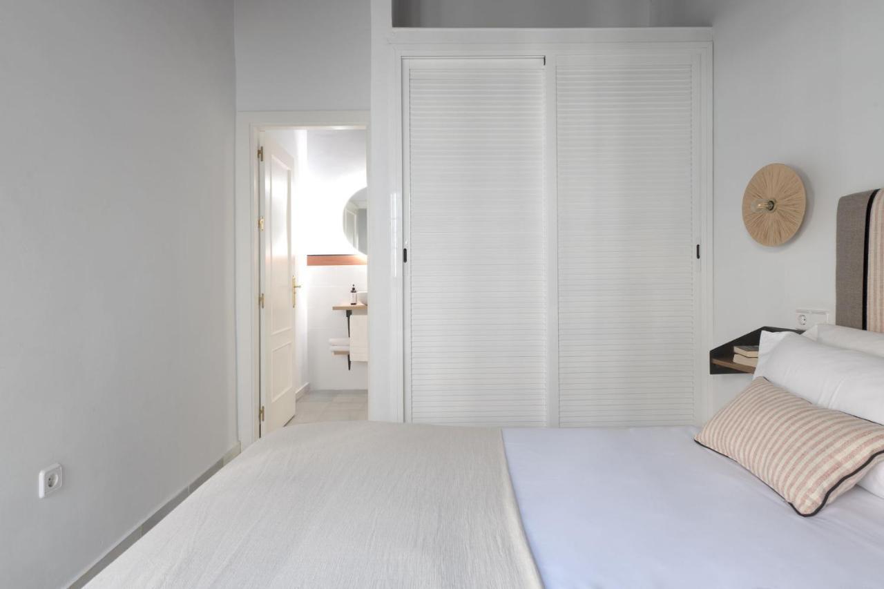 Triana Boutique Apartments By Hommyhome Seville Exterior photo